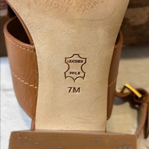 Tory Burch Everly Sandal - Picture 11 of 16
